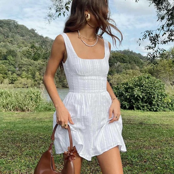 Princess Polly Lorinda Dress - Picture 4 of 7